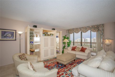 Купить кондоминиум в Авентура, Флорида 3 спальни, 141.21м2, № 1996018 - фото 13