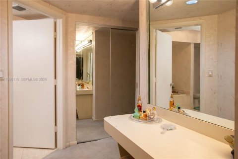Купить кондоминиум в Авентура, Флорида 3 спальни, 141.21м2, № 1996018 - фото 25