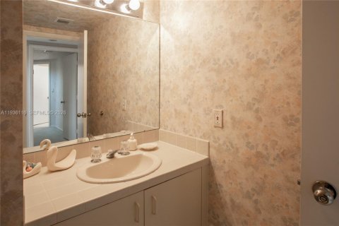 Купить кондоминиум в Авентура, Флорида 3 спальни, 141.21м2, № 1996018 - фото 28