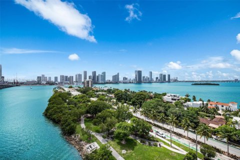 Copropriété à louer à Miami, Floride: 1 chambre, 95.69 m2 № 1930882 - photo 16