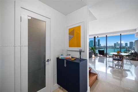 Copropriété à louer à Miami, Floride: 1 chambre, 95.69 m2 № 1930882 - photo 9