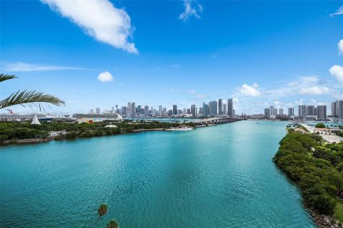 Copropriété à louer à Miami, Floride: 1 chambre, 95.69 m2 № 1930882 - photo 17