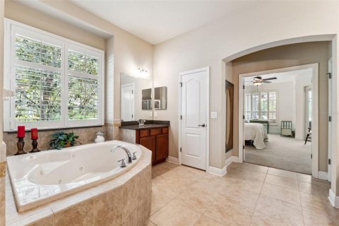 Casa en venta en Fish Hawk, Florida, 5 dormitorios, 403.29 m2 № 1744264 - foto 30
