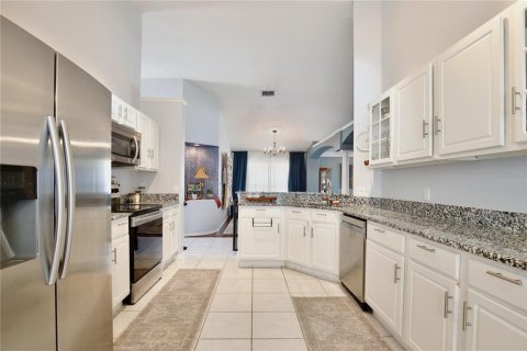 House in Kissimmee, Florida 3 bedrooms, 169.27 sq.m. № 1827240 - photo 7