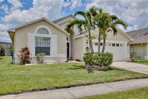 House in Kissimmee, Florida 3 bedrooms, 169.27 sq.m. № 1827240 - photo 2
