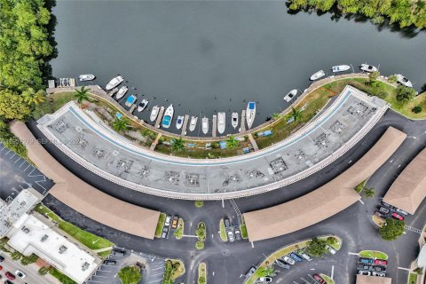 Купить кондоминиум в Дирфилд-Бич, Флорида 2 спальни, 116.59м2, № 2019905 - фото 6