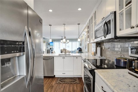 Купить кондоминиум в Дирфилд-Бич, Флорида 2 спальни, 116.59м2, № 2019905 - фото 13