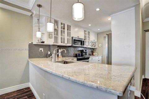 Купить кондоминиум в Дирфилд-Бич, Флорида 2 спальни, 116.59м2, № 2019905 - фото 10