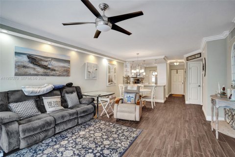 Купить кондоминиум в Дирфилд-Бич, Флорида 2 спальни, 116.59м2, № 2019905 - фото 16