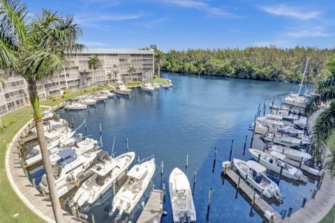 Купить кондоминиум в Дирфилд-Бич, Флорида 2 спальни, 116.59м2, № 2019905 - фото 30