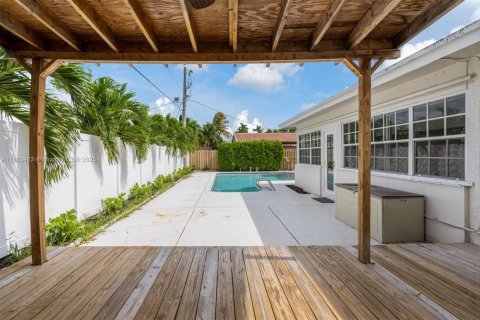 Casa en venta en Fort Lauderdale, Florida, 4 dormitorios, 195.37 m2 № 1933197 - foto 15
