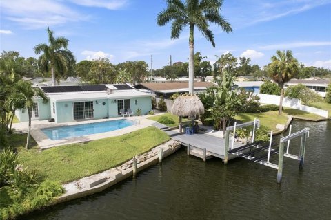 Villa ou maison à louer à Saint Petersburg, Floride: 3 chambres, 126.35 m2 № 2149895 - photo 5