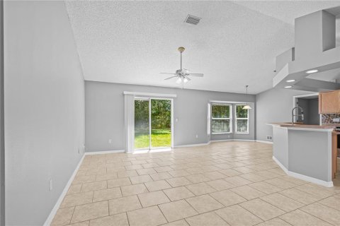Villa ou maison à vendre à Palm Coast, Floride: 3 chambres, 127.28 m2 № 2339623 - photo 12