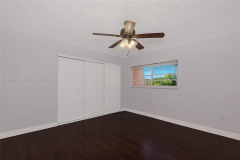 Condominio en venta en Miami, Florida, 2 dormitorios, 103.49 m2 № 2023759 - foto 17