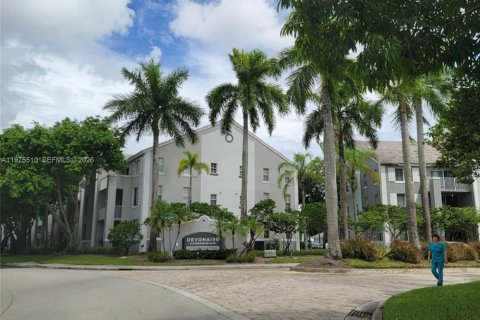 Condominio en alquiler en Pembroke Pines, Florida, 3 dormitorios, 124.49 m2 № 2038476 - foto 3