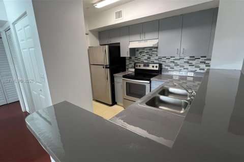 Condominio en alquiler en Pembroke Pines, Florida, 3 dormitorios, 124.49 m2 № 2038476 - foto 6