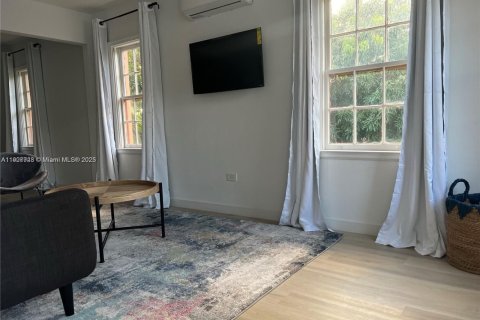 Apartment in Miami Beach, Florida 1 bedroom, 68.75 sq.m. № 1964153 - photo 4