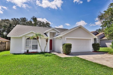 Villa ou maison à vendre à Oviedo, Floride: 3 chambres, 121.7 m2 № 2317352 - photo 3
