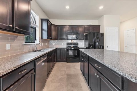Villa ou maison à vendre à North Port, Floride: 4 chambres, 181.62 m2 № 1593395 - photo 10