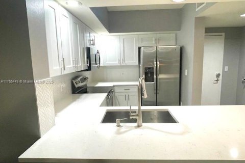 Copropriété à louer à Fort Lauderdale, Floride: 1 chambre, 77.57 m2 № 1696782 - photo 25