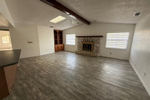 Villa ou maison à vendre à Weeki Wachee, Floride: 3 chambres, 207.26 m2 № 2102224 - photo 4