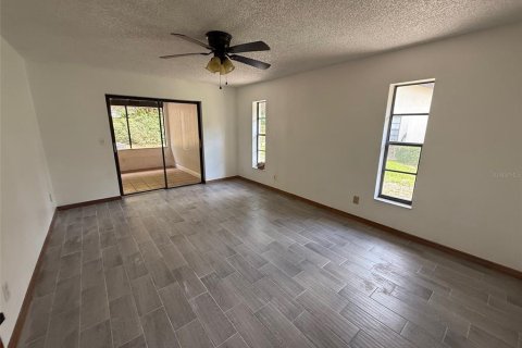 Villa ou maison à vendre à Weeki Wachee, Floride: 3 chambres, 207.26 m2 № 2102224 - photo 10