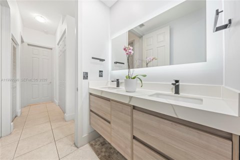 Villa ou maison à vendre à Miramar, Floride: 4 chambres, 229.47 m2 № 2056575 - photo 23