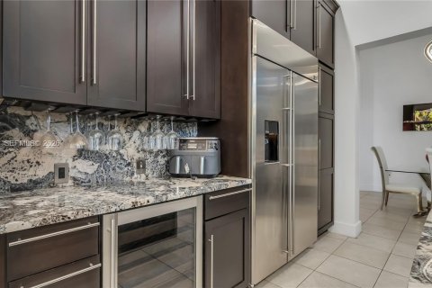 Villa ou maison à vendre à Miramar, Floride: 4 chambres, 229.47 m2 № 2056575 - photo 10