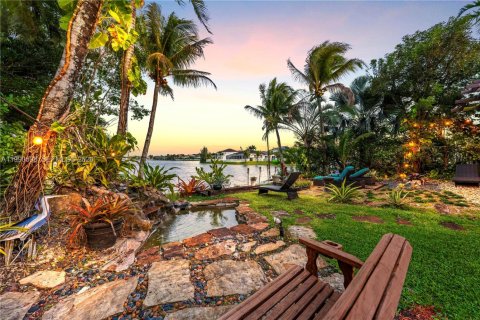 Villa ou maison à vendre à Miramar, Floride: 4 chambres, 229.47 m2 № 2056575 - photo 3