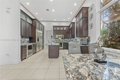 Villa ou maison à vendre à Miramar, Floride: 4 chambres, 229.47 m2 № 2056575 - photo 11