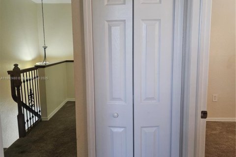 Townhouse in Miami, Florida 3 bedrooms, 134.89 sq.m. № 1946234 - photo 9