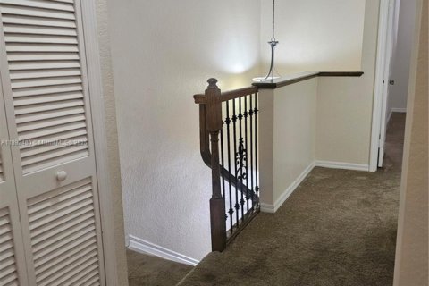 Townhouse in Miami, Florida 3 bedrooms, 134.89 sq.m. № 1946234 - photo 8