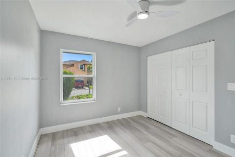 House in Coconut Creek, Florida 3 bedrooms, 122.54 sq.m. № 1817712 - photo 13