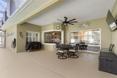 House in Palm Coast, Florida 4 bedrooms, 202.16 sq.m. № 2396424 - photo 16