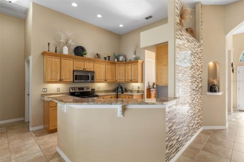 House in Palm Coast, Florida 4 bedrooms, 202.16 sq.m. № 2396424 - photo 9
