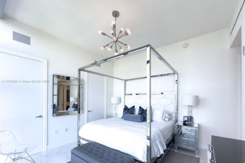 Condo in Miami, Florida, 3 bedrooms  № 1710768 - photo 7