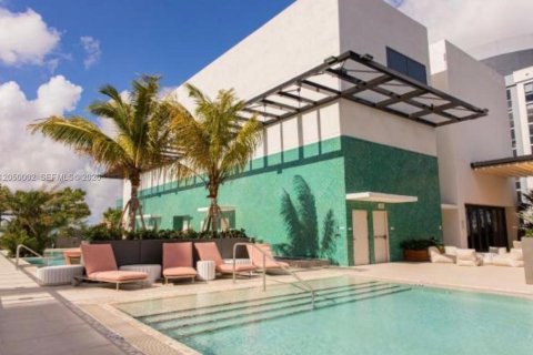 Condo in Miami, Florida № 2252119 - photo 16