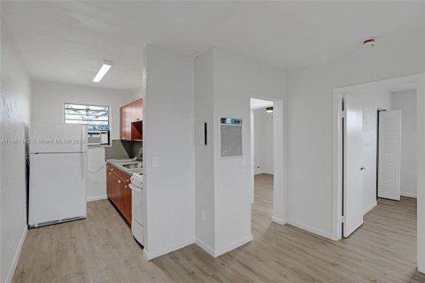 Снять в аренду квартиру в Опа-Локка, Флорида 2 спальни, 60.39м2, № 2032783 - фото 9