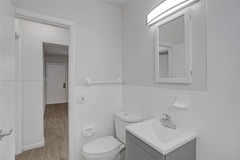 Снять в аренду квартиру в Опа-Локка, Флорида 2 спальни, 60.39м2, № 2032783 - фото 16