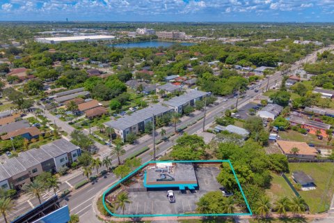 Propiedad comercial en venta en Fort Lauderdale, Florida № 1887987 - foto 7