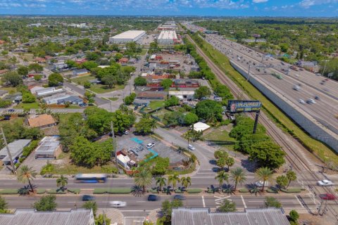 Propiedad comercial en venta en Fort Lauderdale, Florida № 1887987 - foto 13