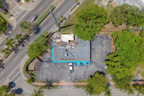 Propiedad comercial en venta en Fort Lauderdale, Florida № 1887987 - foto 5