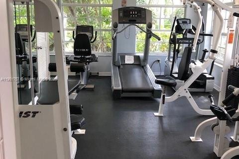 Condo in Doral, Florida, 2 bedrooms  № 1953510 - photo 16