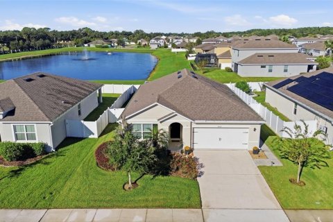 House in Sanford, Florida 3 bedrooms, 157.66 sq.m. № 2420149 - photo 13