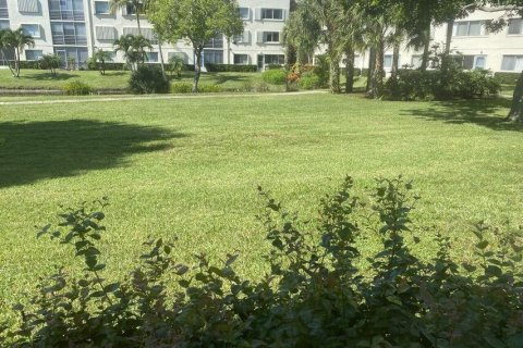 Condominio en alquiler en Lake Worth, Florida, 2 dormitorios, 104.52 m2 № 1208243 - foto 1
