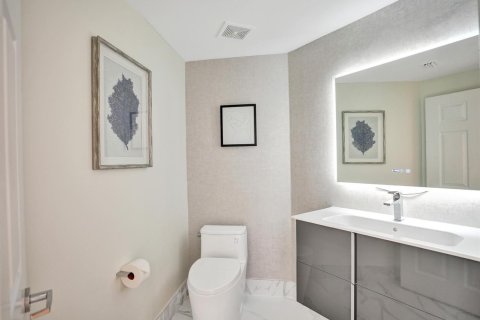 Condominio en venta en Fort Lauderdale, Florida, 3 dormitorios, 215.35 m2 № 2177612 - foto 20