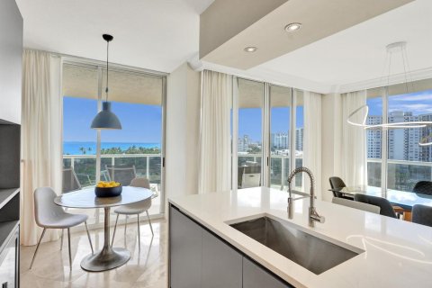 Condominio en venta en Fort Lauderdale, Florida, 3 dormitorios, 215.35 m2 № 2177612 - foto 11