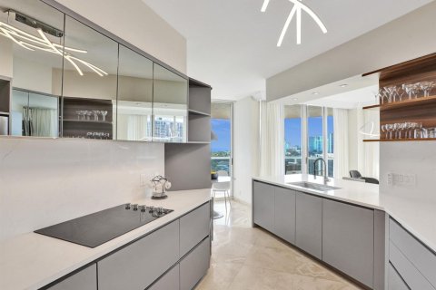Condominio en venta en Fort Lauderdale, Florida, 3 dormitorios, 215.35 m2 № 2177612 - foto 10