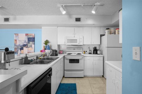 Condominio en venta en Davie, Florida, 2 dormitorios, 104.42 m2 № 1735816 - foto 7