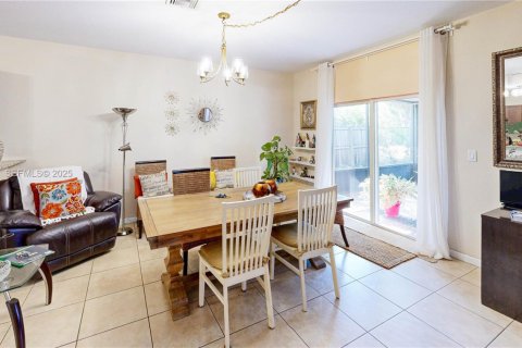 Villa ou maison à vendre à Homestead, Floride: 3 chambres, 167.22 m2 № 1987231 - photo 15